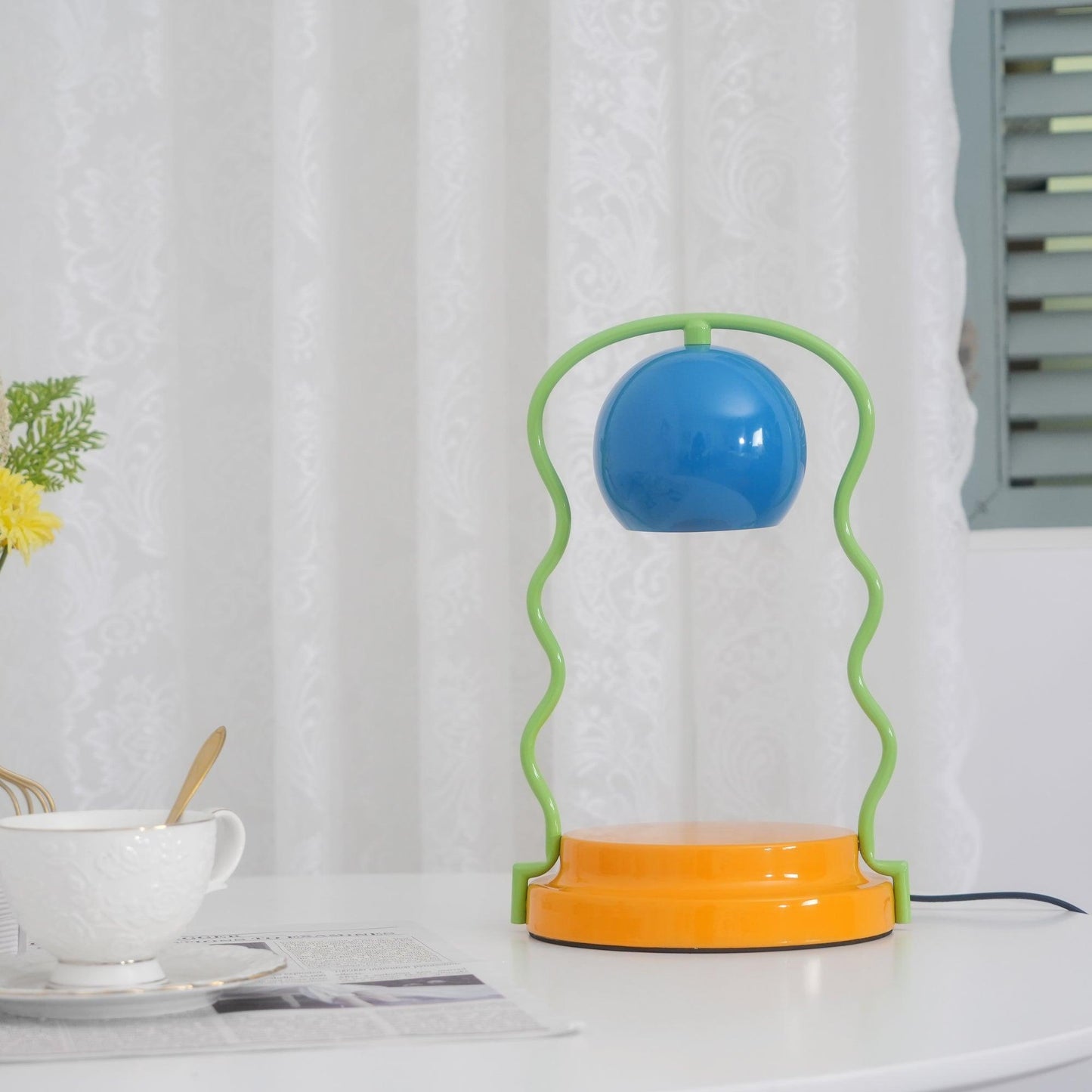 Squiggle Bright Bedside lamp Table Lamp