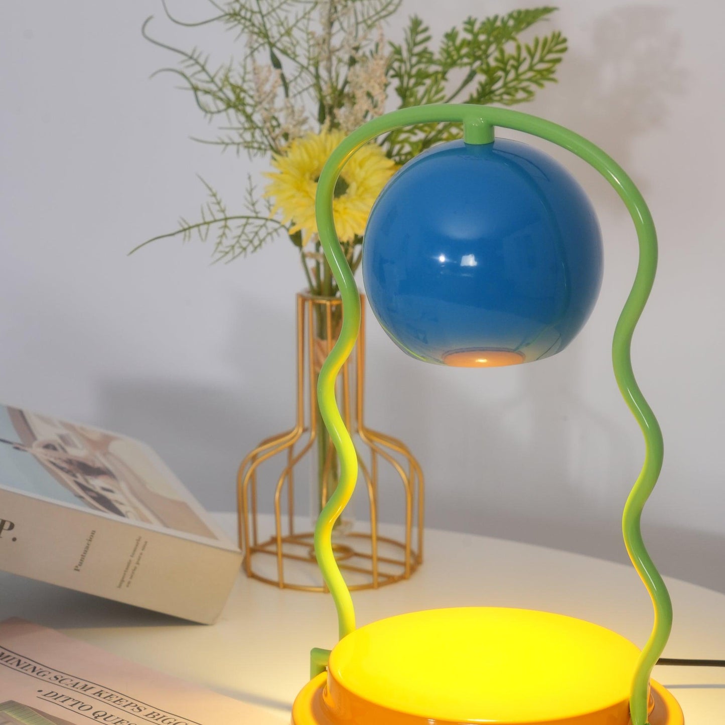 Squiggle Bright Bedside lamp Table Lamp