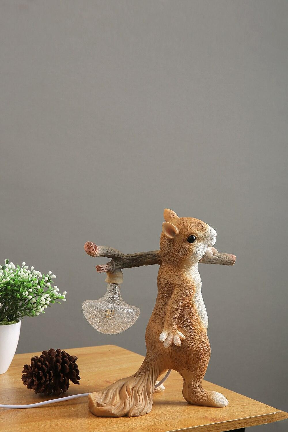 Squirrel Portable lamp Table Lamp