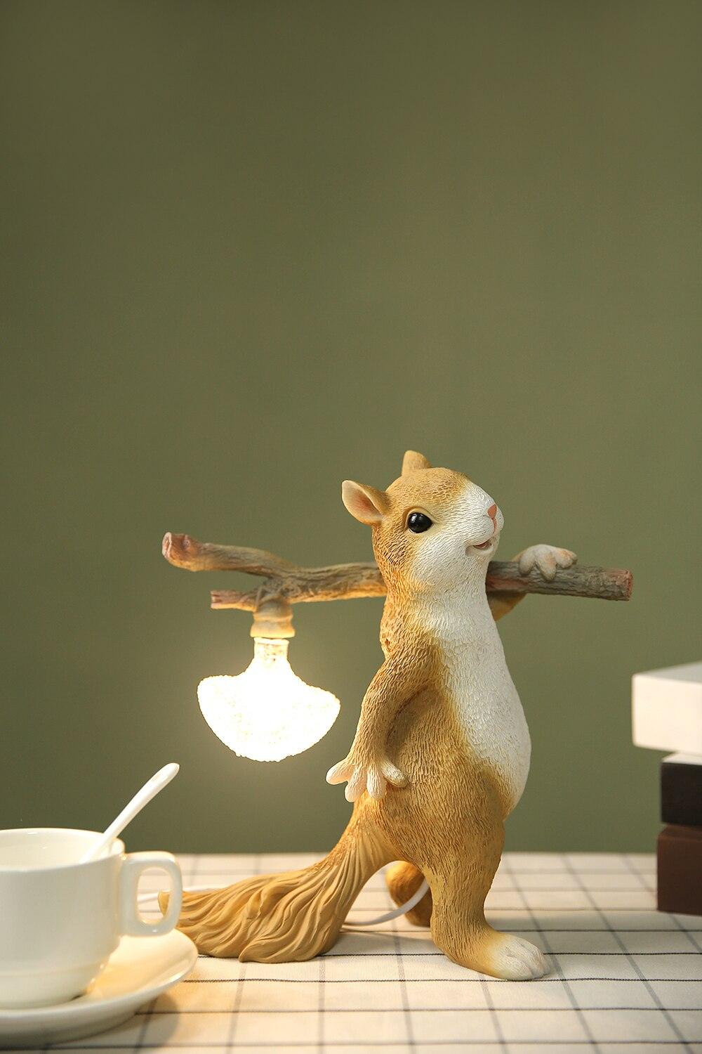 Squirrel Portable lamp Table Lamp