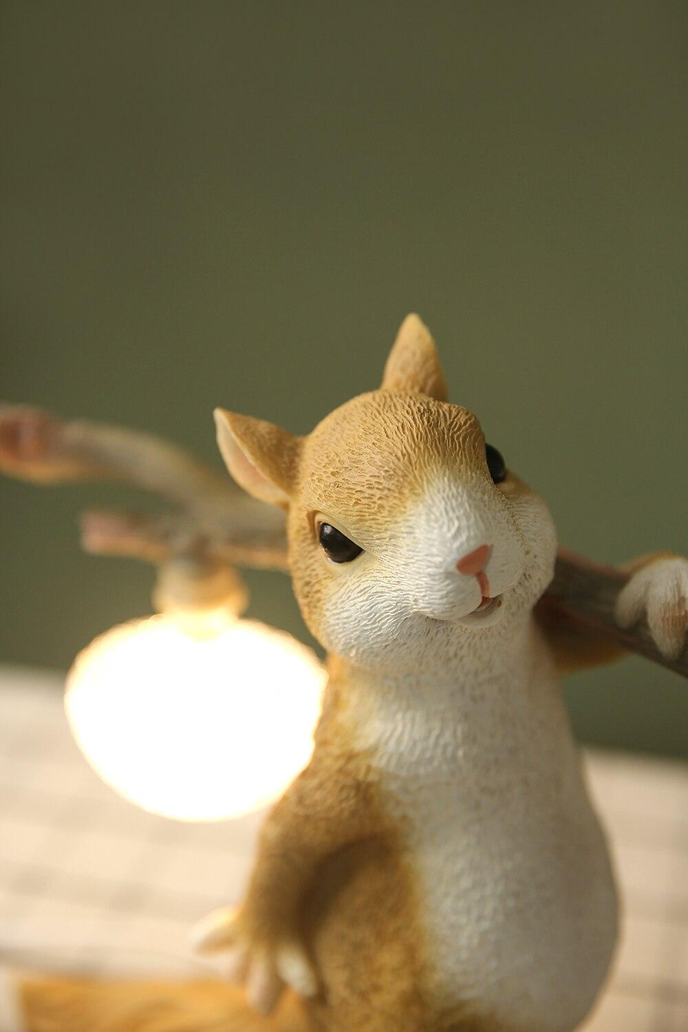 Squirrel Portable lamp Table Lamp