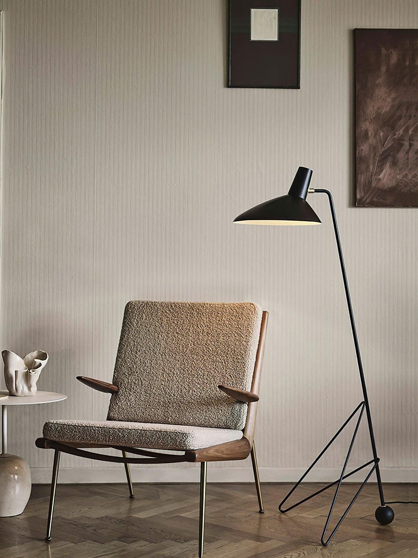 Svelte Noir Ambient Floor Lamp Floor Lamp