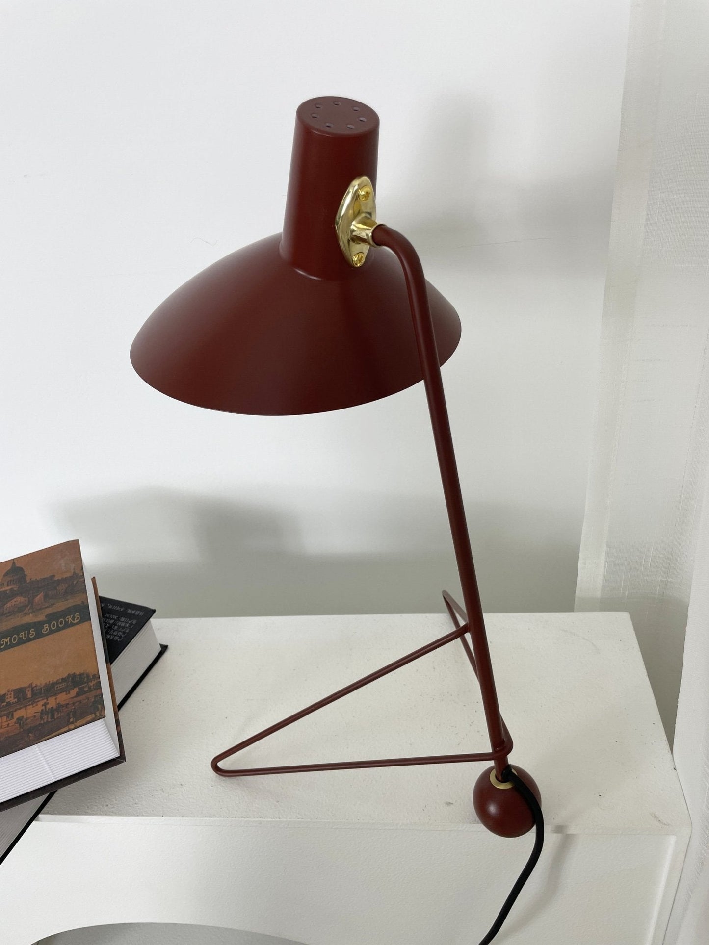 Svelte Noir Desk lamp Table Lamp