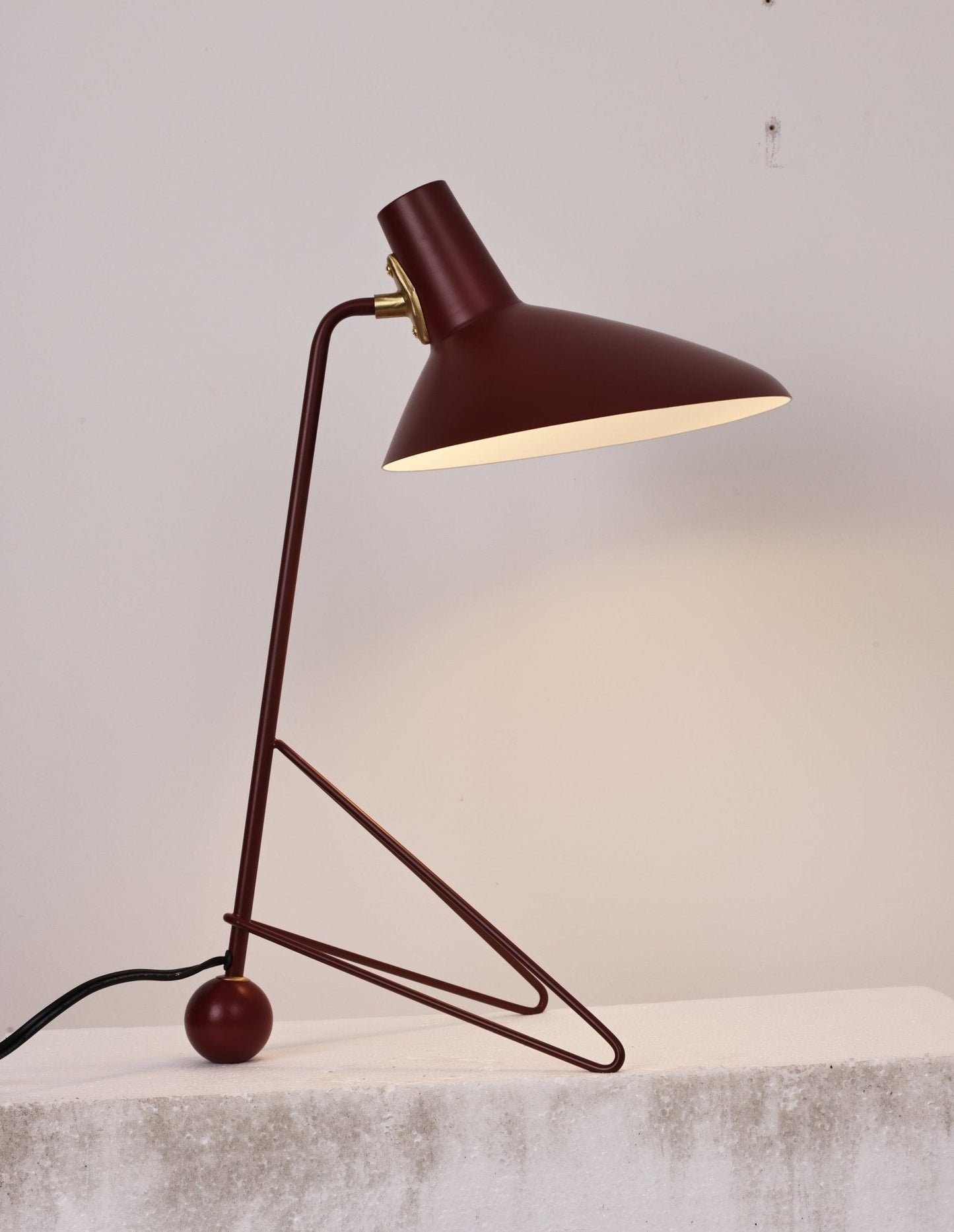 Svelte Noir Desk lamp Table Lamp