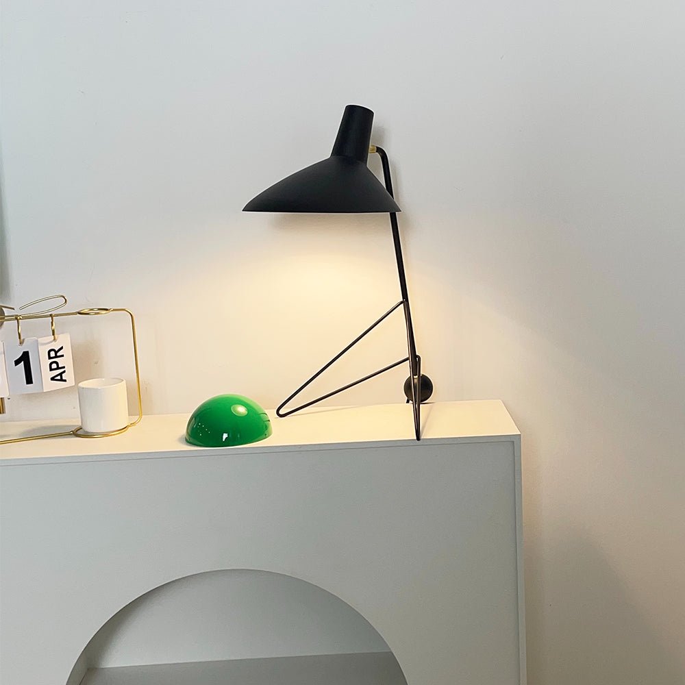 Svelte Noir Desk lamp Table Lamp