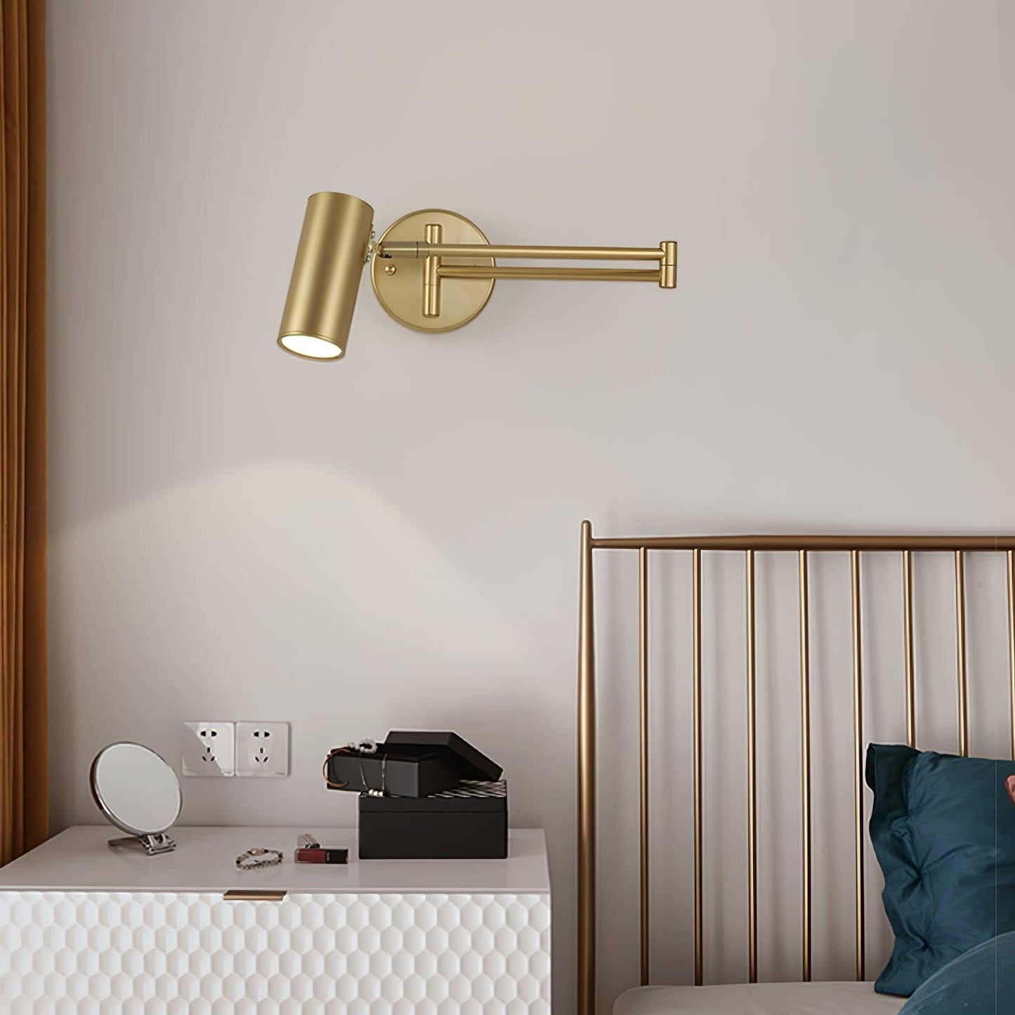 Swing Arm Wall-mounted light Wall Sconce