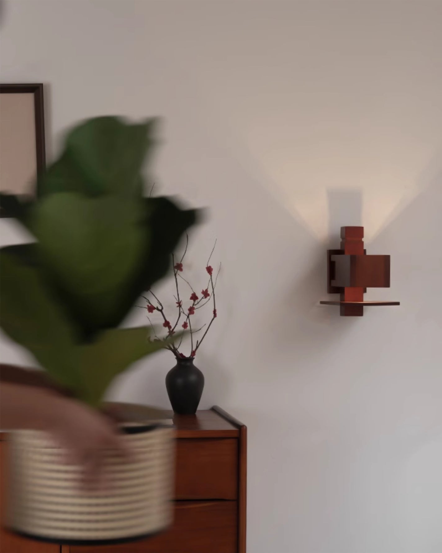 Taliesin Wall-mounted lamp Wall Lamp