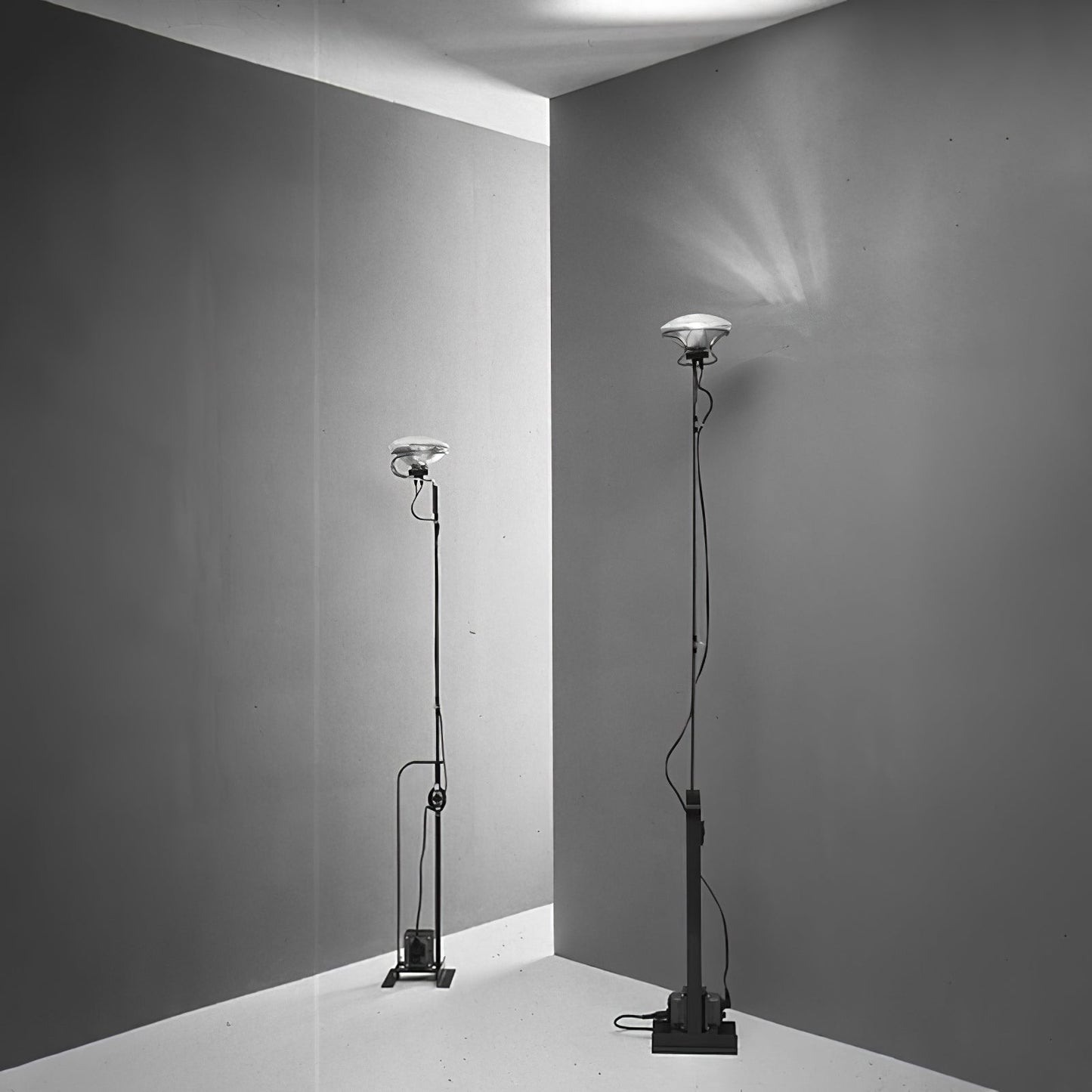 Toio Floor-standing Lamp Floor Lamp