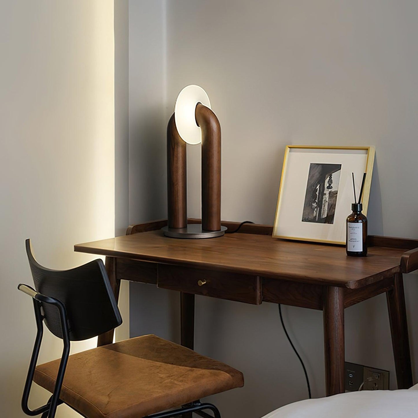 U-Shaped Xuanguang Bedside lamp Table Lamp