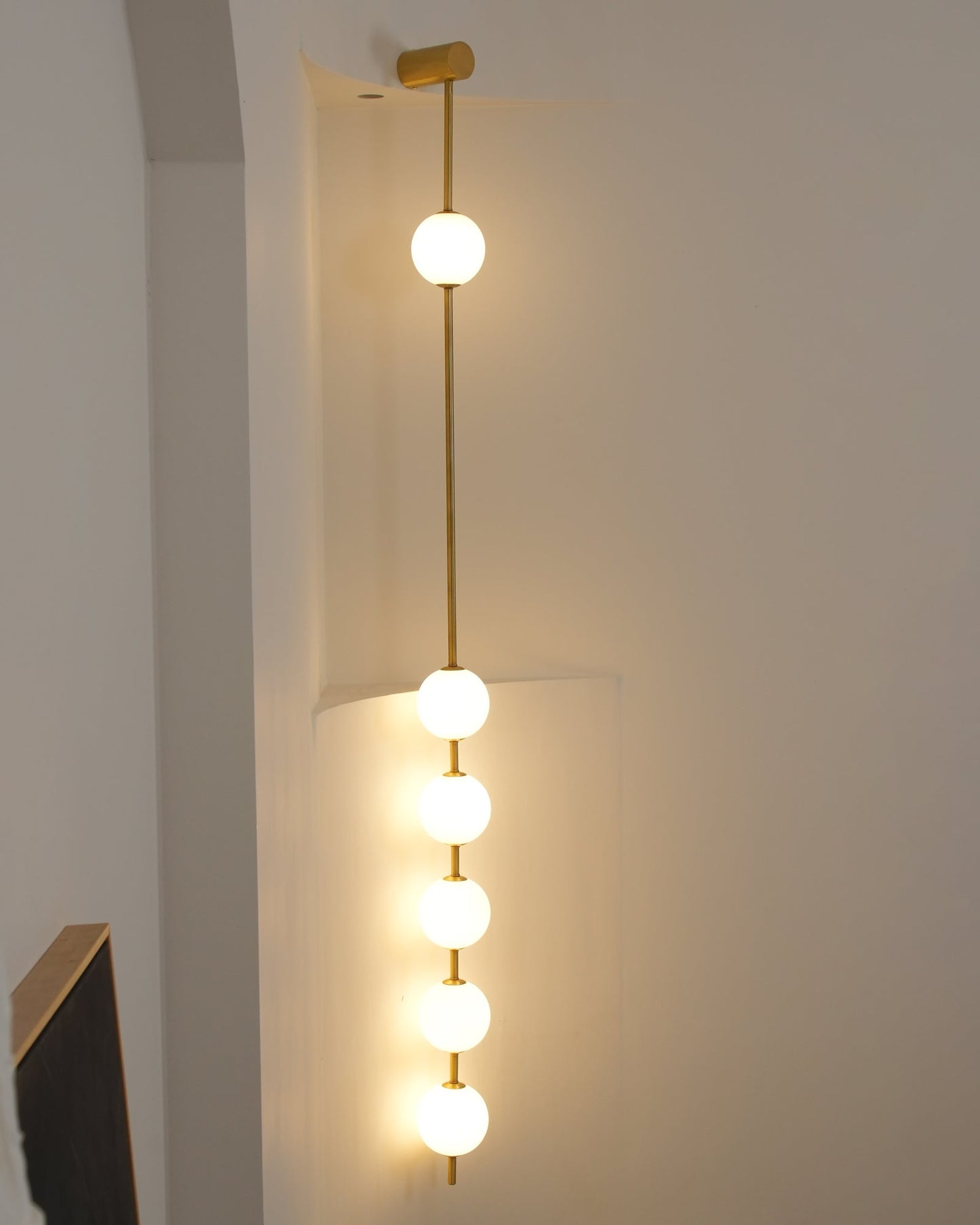 Vertical Balls Bracket light Wall Lamp