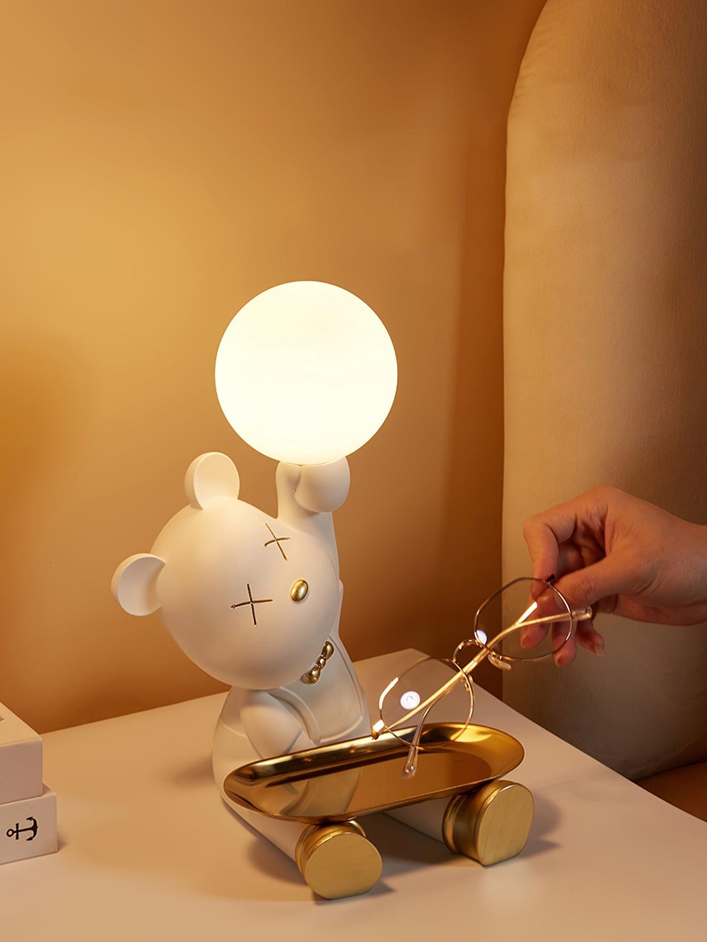 Violent Bear Tray Bedside lamp Desk Lamp