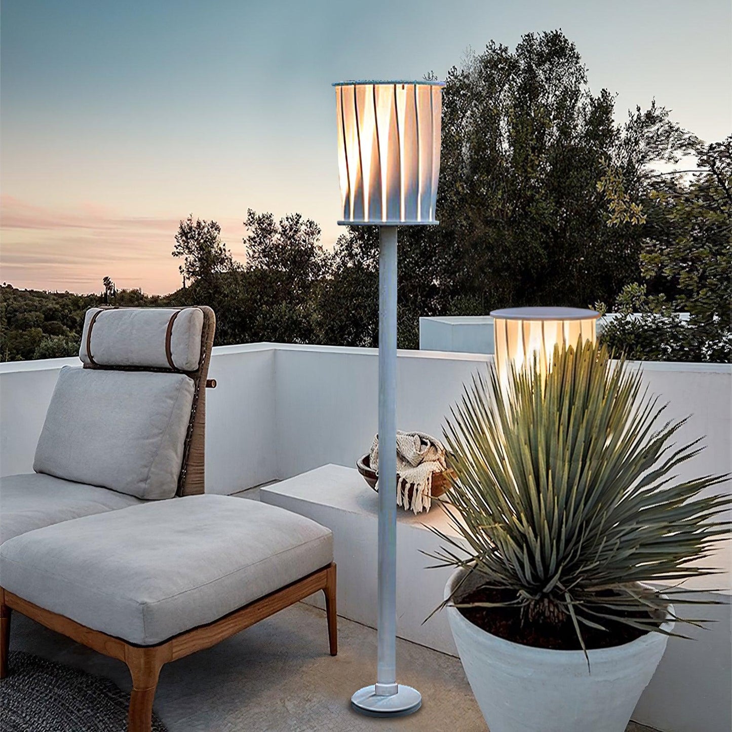 White Column Garden light Outdoor Light