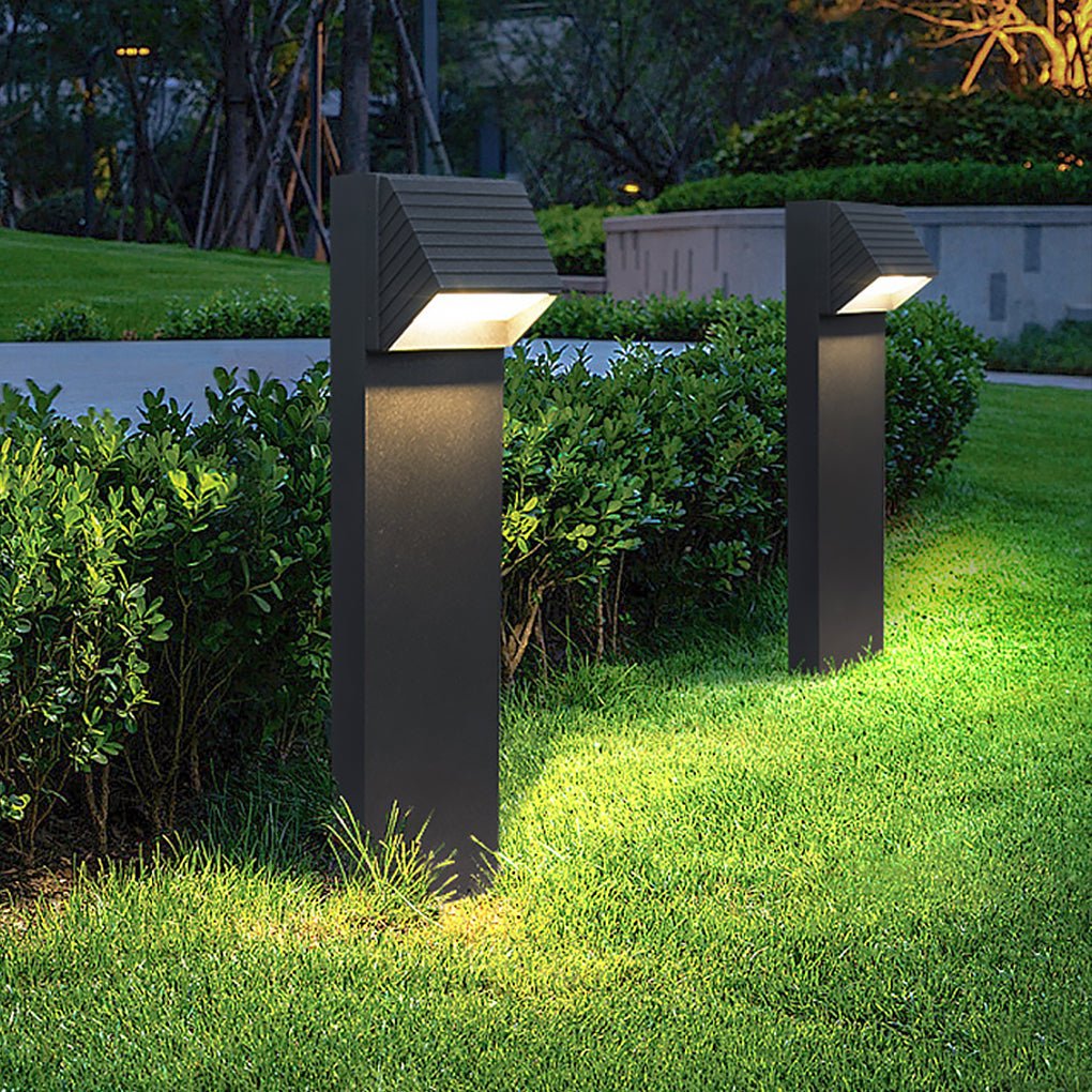 Minimalist Chic Outdoor Waterproof LED Lawn Light for Villa Courtyard Garden