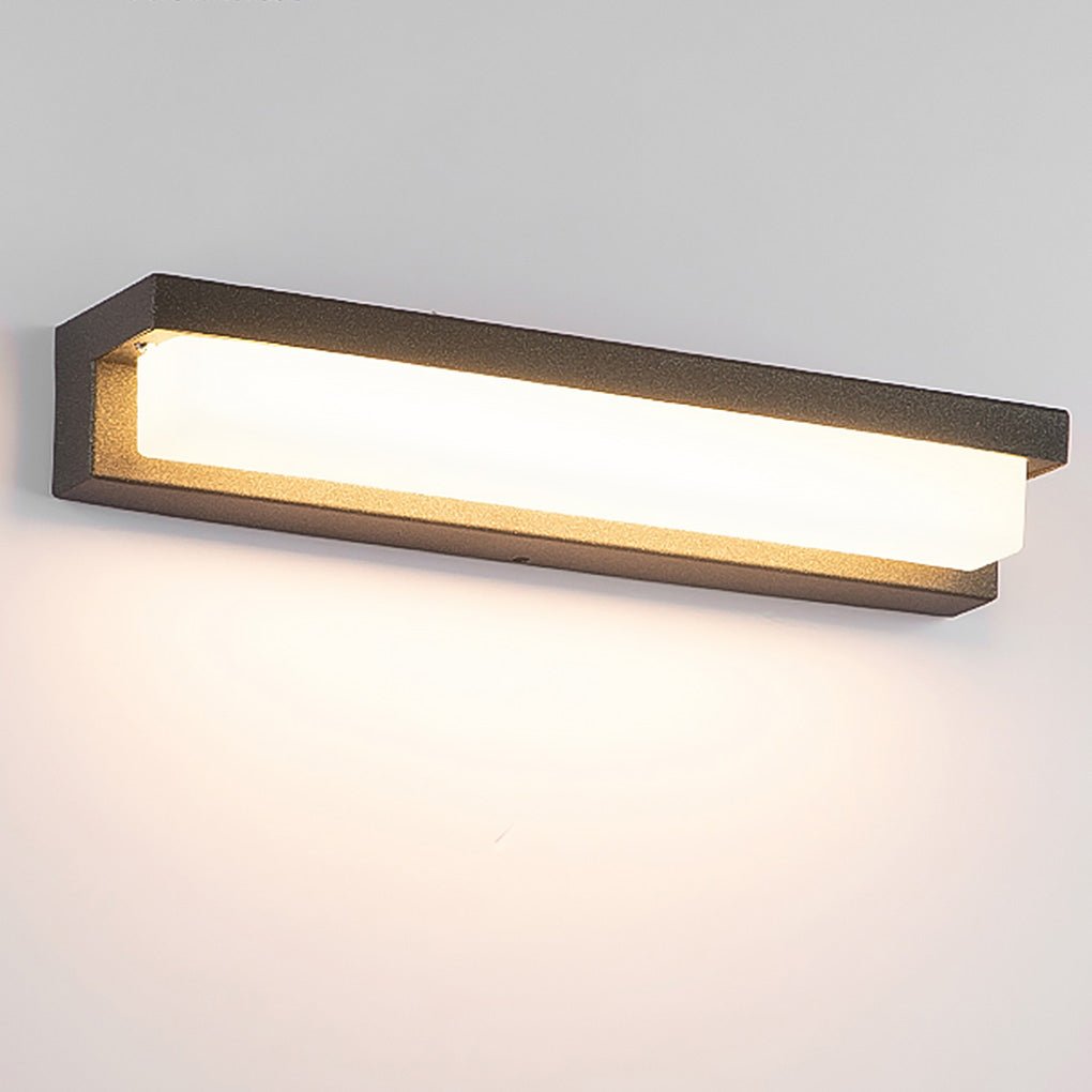 Contemporary Stainless Steel Linear LED Strip Outdoor Wall Light ??Modern, Weatherproof for Garden Villa