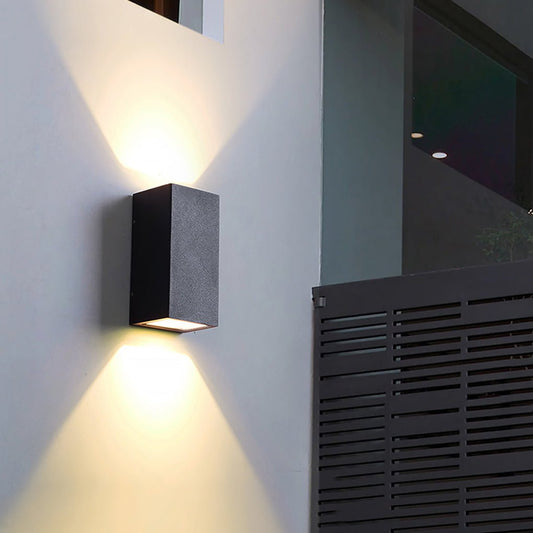 Two Light Effect Optional Waterproof LED Wall Light for Outdoor Villa Courtyard