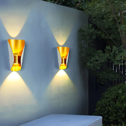 Unique Creative Up and Down Lights Outdoor Wall Lights Waterproof Wall Sconces Wall Lamp